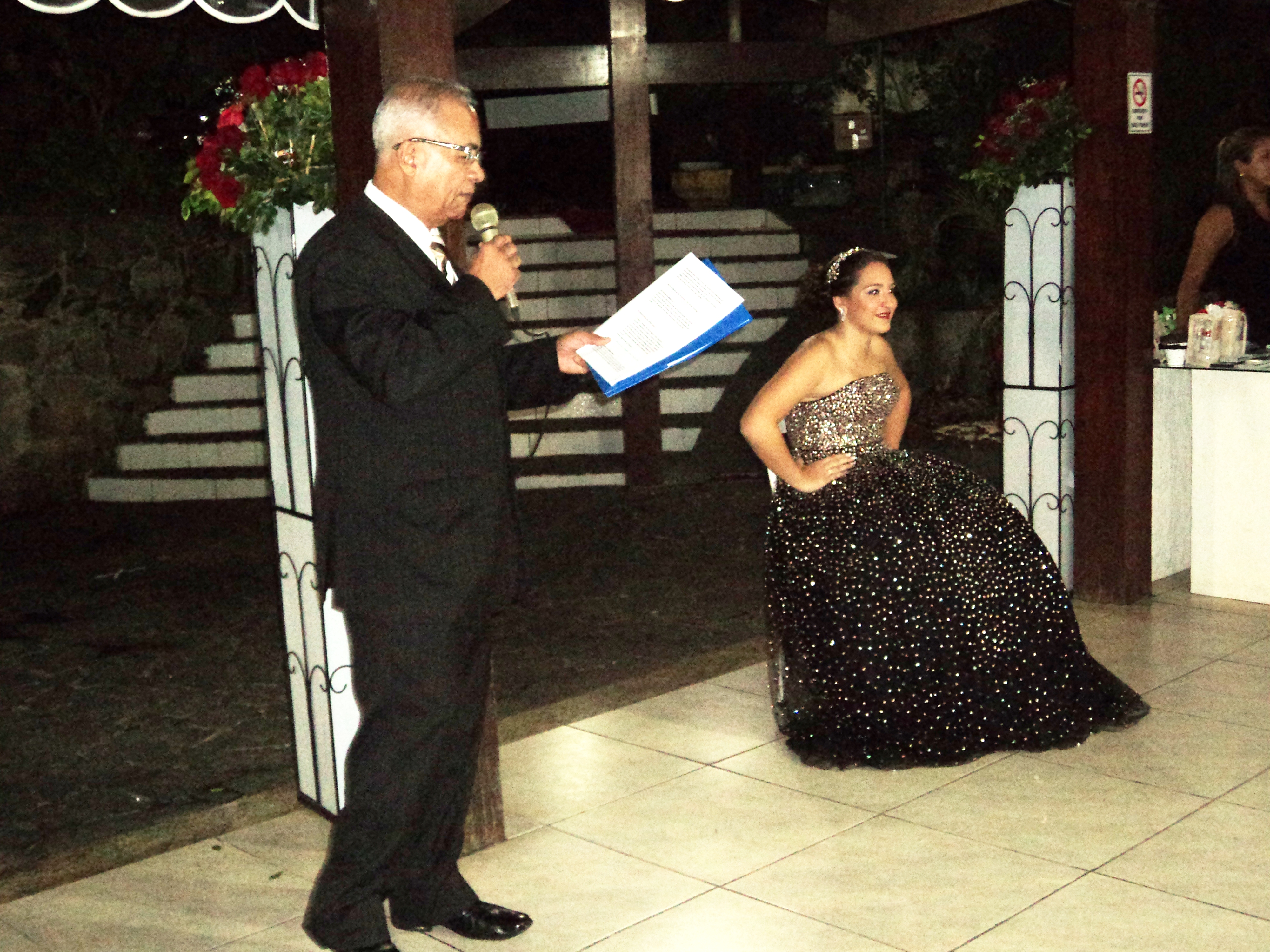 Um dos momentos da apresentação do cerimonial com Túlio de Pinho. Foto de Djane Braga.