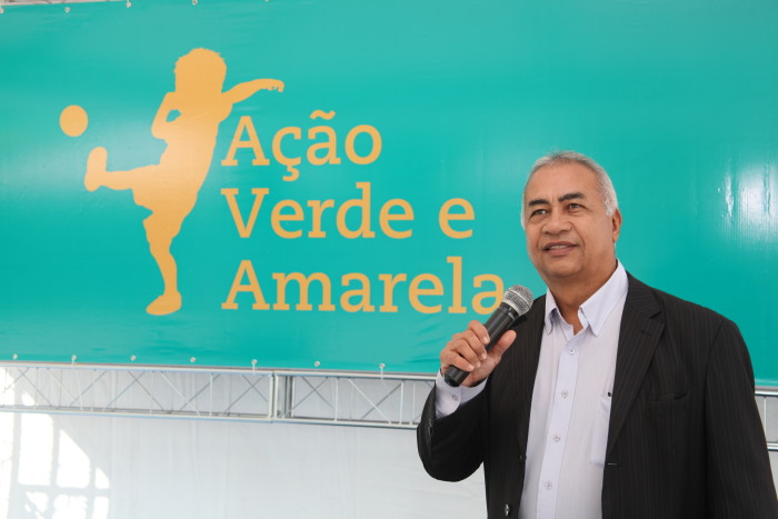 Foto Túlio de Pinho durante apresentação no evento. (foto de Studio Okada de Itaguaí-RJ)