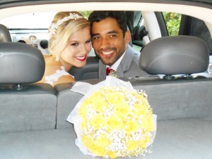 Na oto os noivos Vivian e Raphael.